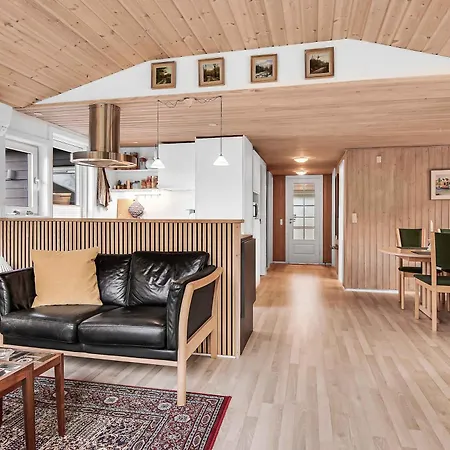 Cozy With 600 M To The Holiday home