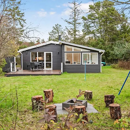 Holiday home Cozy With 600 M To The Hals