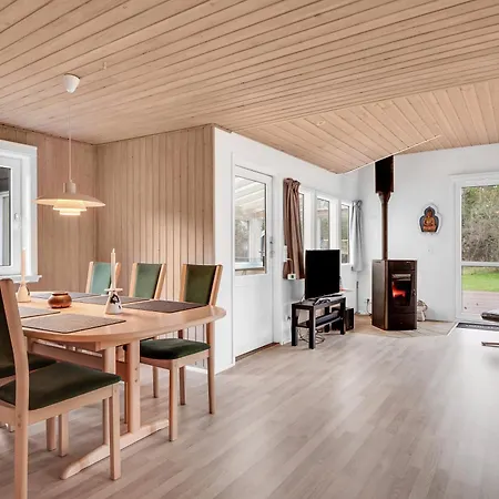 Cozy With 600 M To The Feriehus